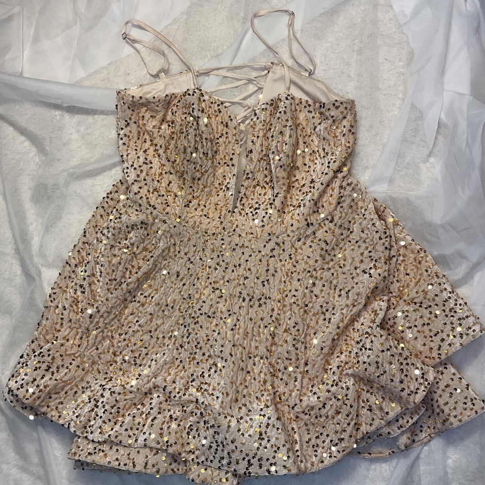 Gorgeous gold sequence prom dress